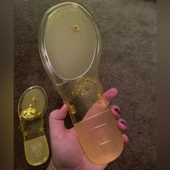 NWT/BNIB Tory Burch Mini Miller Jelly Thong Sandal, Yellow - Picture 4 of 4